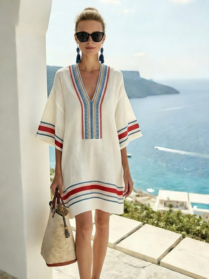 Robe Tunique Bohème d’Été – Col V Brodé et Coupe Ample
