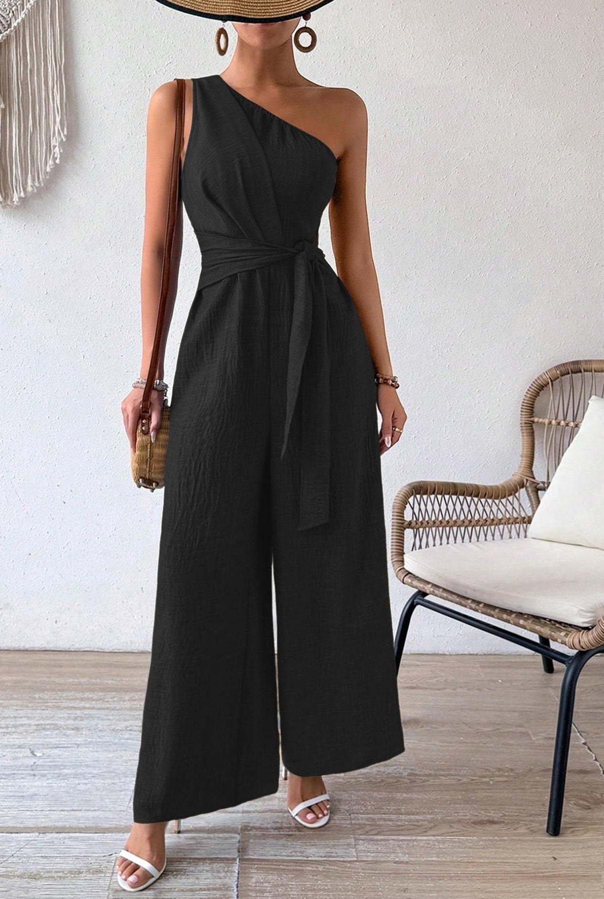 Combinaison Femme Asymétrique à Une Épaule – Coupe Large et Ceinture à Nouer